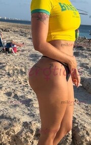 CALIENTE MORENITA SEXY Y PICANTE PELO NEGRO LARGO - FOTO 9