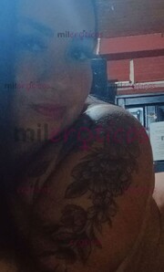 GORDITA, BLANQUITA Y HERMOSA: UNA MUJER DE CURVAS ENCANTADORAS - FOTO 2