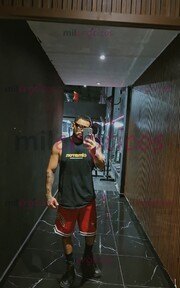 MASCULINO BARBON DISCRETO MASAGISTA DE VISTA EN TU CIUDAD - FOTO 4