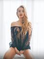 Sono Ambra. Ciao, se ti senti solo chiamami. Bionda. 176 cm