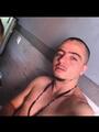Se ofrece joven latino para salir con mujeres para disfrutar del buen sexo