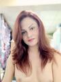 Hermosa Chiquilla Transexual Con Secretitos Ocultos En Medio De Las Piernas
