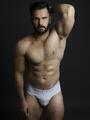Brasileño Macho disponible por 2 noches