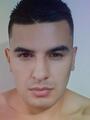 Masajista joven con buena experencia y ganas de conocerte