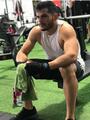 Hetero macho caliente y activo para mujeres solas y parejas