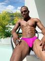FOTOS DE JOVEN DE 23CM DE VERGA Y GRUESA. 100% LECHERO Y DOMINANTE. DESGARADOR NEGRO