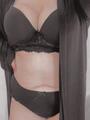 Baby abril hermosa masajista jovencita para caballeros exigentes cuento con luga