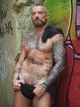 Daddy cañero tatuado para diversión sin limites