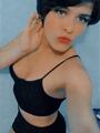 Chica cachonda y sumisa dispuesta a complacerte