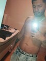 Tengo 23 me llamo Alex si te gusta el placer manda Whatsapp tengo dos perlas