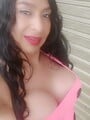 Voluptuosa figura esvelta rostro femenino sumisa senos talla 38 b