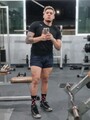 FOTOS DE CHICO SERIO RELAJADO GUAPETON. CALIENTE Y ARDIENTE DOMINANTE O SUMISO. PFF PAPA