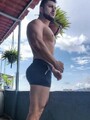 FOTOS DE BRUNO HOMBRE VARONIL XL GUAPO Y CALIENTE