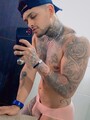 FOTOS DE ANDO DE PASO. MAN VERSÁTIL TATTUADO CON BUENA VERGA