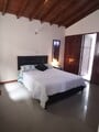 FOTOS DE ALQUILER DE HABITACIONES EN CASA DISCRETA EN RIONEGRO ANTIOQUIA COMODIDADES
