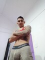 FOTOS DE JÓVEN VERGÓN Y PARCHADO. MORBOSO LECHERO. TENGO SITIO O DOMICILIO