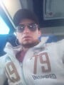 FOTOS DE SOY HOMBRE HETERO SOY ALTO CON OJOS OSCUROS DE PIEL BLANCA