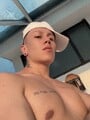 FOTOS DE CHICO DE 1.90 VARONIL TATUADO PAISA, MACHO JOVEN LISTO PARA COMPLACER