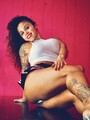 FOTOS DE TU PRECIOSA TETONA MUÑEQUITA, APRETADITA! PIEL TERSA Y PERFECTA,CALIENTE POR TI