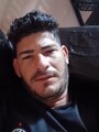 FOTOS DE CHICO CUBANO ACTIVO BIEN DOTADO Y CALIENTE DISPONIBLE PARA TI