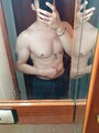 FOTOS DE JOVEN ATLÉTICO DOTADO Y MUY CALIENTE (SOLO MUJERES)