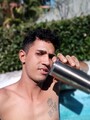 FOTOS DE HOLA SOY CUBANO TENGO 28 AÑOS VIVO SOLO Y SOY SOLTERO