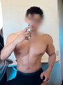 FOTOS DE JOVEN GUAPO Y MUSCULOSO ATLÉTICO, SERVICIO DE ESCORT