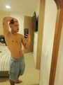 FOTOS DE CHICO DELGADO VERSÁTIL DOTADO LISTO PARA COMPLACERTE