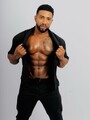 FOTOS DE SOY ACTIVO 1000%NEGRO 22,CM Y GRUEZA Y MIDO 1:77 ALTURA