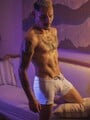 FOTOS DE MASAJISTA ATLÉTICO Y TATUADO EXPERIENCIA EXCLUSIVA Y DISCRETA