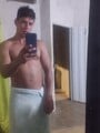 FOTOS DE SUPERDOTADO COMPLACIENTE ATIENDO A PAREJAS TAMBIÉN VIENDO CONTENIDOS