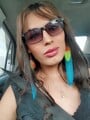 FOTOS DE APRETADITA UNA JOVEN INICIANDO QUIERES FIESTA DIME YO TE DOY PAPI