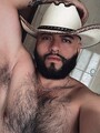FOTOS DE FANTASÍA VAQUERO MASCULINO Y VELLUDO. PASIVO Y EDUCADO