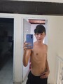 FOTOS DE JOVEN POLLITO, DISPONIBLE PARA COMPLACER TUS NECESIDADES SEXUALES!