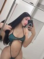 FOTOS DE KAREN UNA HERMOSA DIOSA EN LA CAMA CON UN CARAMELO DELICIOSO