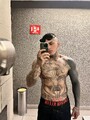 FOTOS DE HETEROSEXUAL, ACTIVO, TATUADO CUERPO COMPLETO,VARONIL ATLÉTICO ALTO Y MUSCULOSO
