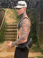 FOTOS DE POLLO SERIO RESERVADO Y TATUADO LISTO PARA COMPLACERTE