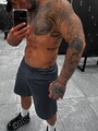 FOTOS DE FITNESS MODEL ATLÉTICO HOT EN LA CIUDAD POR TEMPORADA