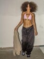 FOTOS DE NEGRA CON ROSTRO ANGELICAL, HERMOSA AFRO Y CURVAS NATURALES
