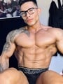 FOTOS DE MACHO MASAJISTA XXL DE CUERPO ATLÉTICO CON LUGAR PVT VIP