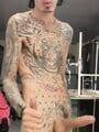 FOTOS DE FLACO ACTIVO BLANCO TATUADO VERGON SERIO RESERVADO