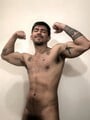 FOTOS DE BIEN CALIENTE Y CARGADO DE LECHE. ¿LA QUIERES?