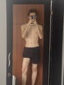 FOTOS DE HOMBRE GAY JOVEN, DELGADO Y DISCRETO. 28 AÑOS, 1.67 M, 48 KG.