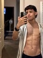 FOTOS DE HOMBRE CON PRESENCIA, ENERGÍA INTENSA Y CERO RODEOS PARA CONOCERNOS
