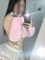 FOTOS DE PELINEGRA HERMOSA DE PIEL BLANCA Y SUAVE, OJOS CLAROS Y CANDENTES