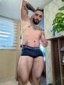 FOTOS DE GUAPO TATUADO Y ALTO DISPONIBLE PARA HACERTE COMPLACER DISFRUTA UN RICO MOMENTO