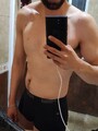 FOTOS DE HOMBRE JOVEN DELGADO ATLETICO , ATRACTIVO , BARBÓN