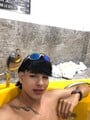 FOTOS DE YOUR POWERFULL BOY: POLLO JOVEN Y VERSÁTIL DISPUESTO HA COMPLACERTE