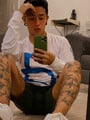 FOTOS DE CULO APRETADO, BUENA VERGA Y RICOS HUEVOS. TÚ ELIGES CÓMO SACARNOS LA LECHE.