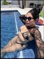 FOTOS DE MASAJISTA TERAPEUTA PROFESIONAL CON CABINA POR LAS FIESTAS DE OCTUBRE